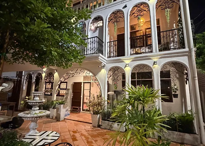 Neighborhouse - Guest house 3*