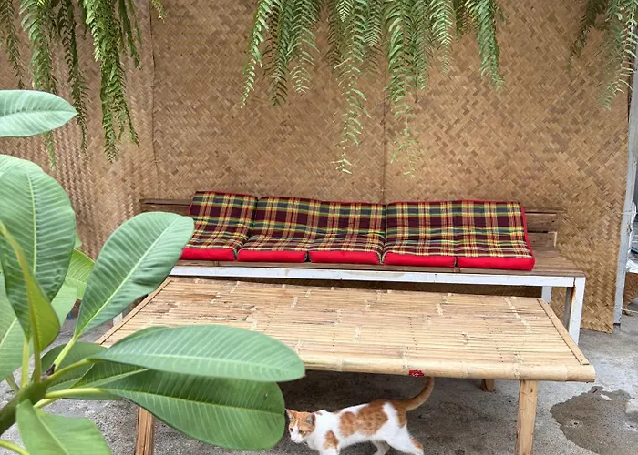 Neighborhouse - Guest house