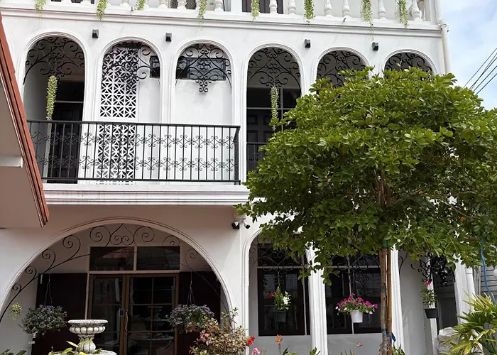 Neighborhouse - Guest house 3*