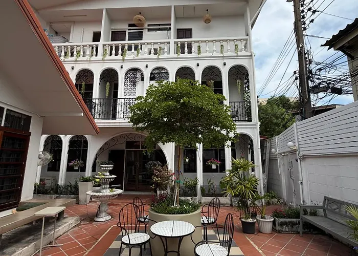 Guest house Neighborhouse -