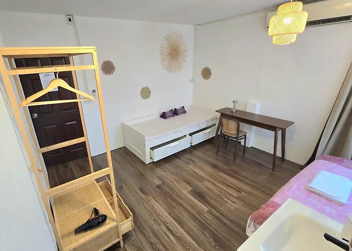 Neighborhouse - Guest house