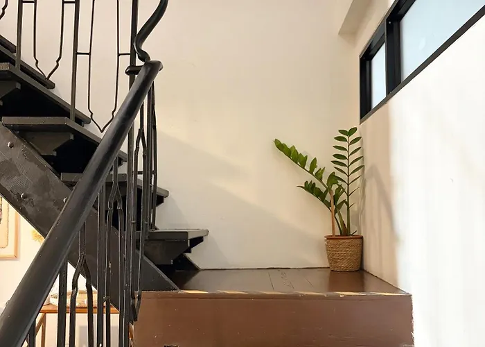 Neighborhouse - Guest house